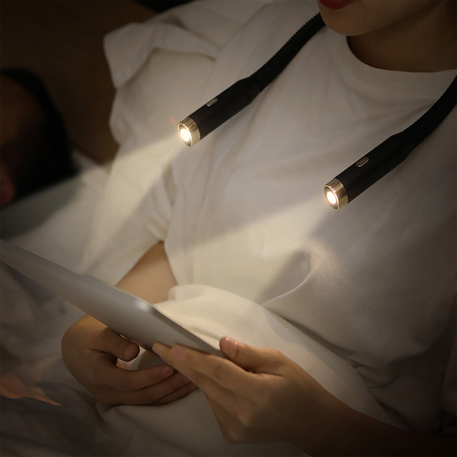 LED Neck Reading Light, 3-Color & 9-Brightness Adjustable Bendable Neck Light, USB Rechargeable Book Light for Reading in Bed, Knitting, Crochet, Camping, Working, Book Lovers Gifts